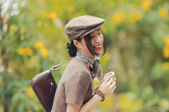 Xúc động về “người cha” bán ổi – Nữ giảng viên xinh đẹp nhận “bão view” trên tiktok ảnh 10