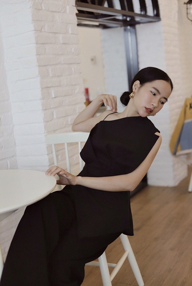 Xúc động về “người cha” bán ổi – Nữ giảng viên xinh đẹp nhận “bão view” trên tiktok ảnh 16