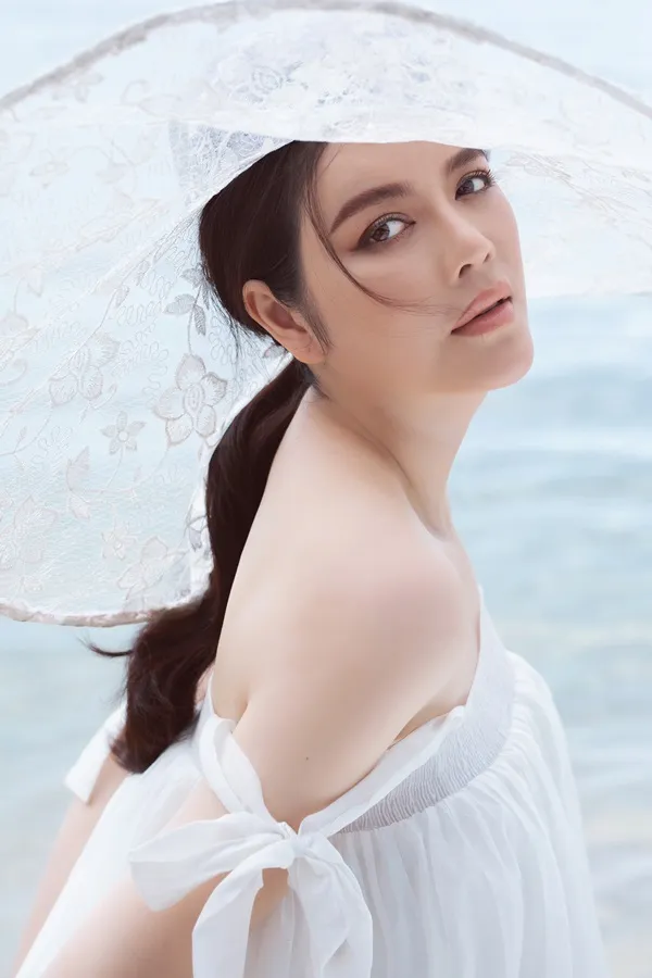 Không thể tin đây là Lý Nhã Kỳ khi trẻ đẹp thon thả như gái đôi mươi ảnh 2