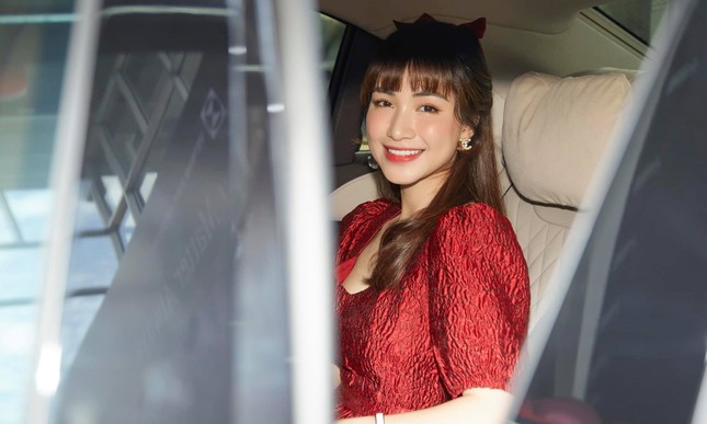 Dù có chồng giàu có, Hòa Minzy vẫn được hội chị em khen ngợi vì quan điểm này ảnh 5