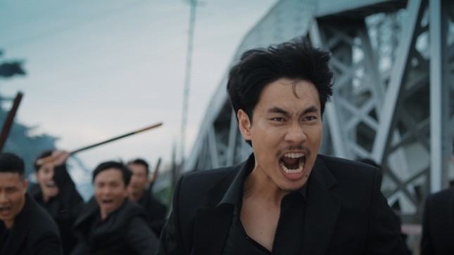 Phim Việt “giàu” nhất sở hữu bộ ba trăm tỷ, ngay cả đến cái tên cũng “ngửi thấy mùi tiền“ ảnh 1