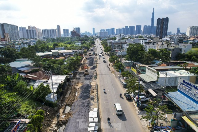 Người dân mòn mỏi chờ hơn 20 năm để được tái định cư ảnh 1