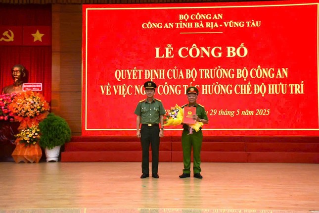 Triển khai quyết định cán bộ của Bộ Công an ở Bà Rịa - Vũng Tàu và Long An ảnh 1