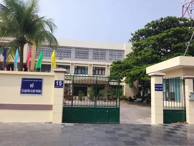 Hai cựu phó giám đốc sở ở Bình Thuận được bố trí làm việc ở văn phòng ảnh 1