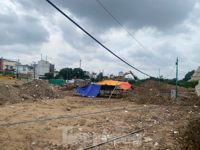 Cận cảnh nghĩa trang lớn nhất TPHCM sắp thành trường học ảnh 8