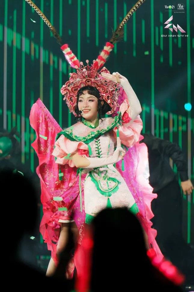 “Em xinh” Chi Xê tiếc nuối vì thiếu sự tự tin, ghi điểm nhờ một hành động tử tế ảnh 3