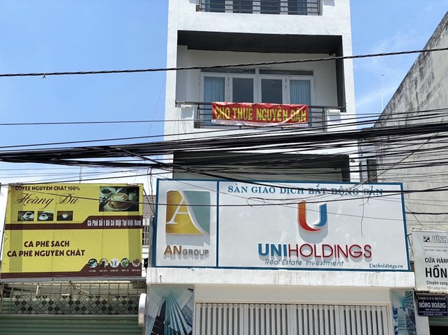 Doanh nghiệp bất động sản cắt giảm nhân viên vì dịch bệnh Covid-19 ảnh 2