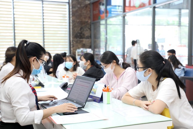 Trường cao đẳng, trung cấp lo không còn nguồn để tuyển sinh ảnh 1