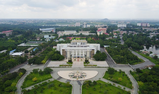 ĐHQG TP. HCM sẽ có thêm 3 trường thành viên ảnh 1