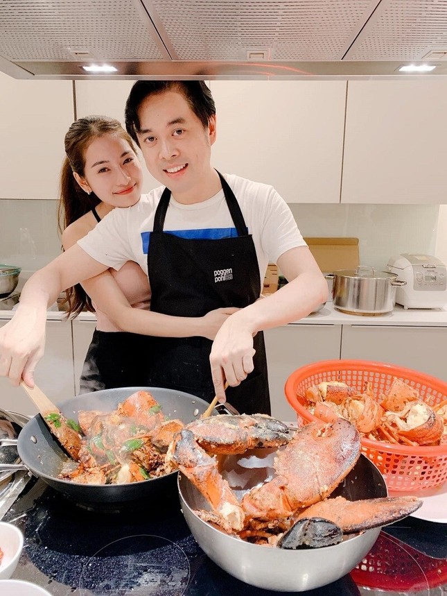 Vợ hotgirl kém 13 tuổi 'nói xấu' Dương Khắc Linh trên sóng truyền hình ảnh 1