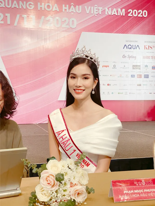 Top 3 Hoa Hậu Việt Nam 2020 lần đầu xuất hiện sau đăng quang, sẵn sàng giao lưu trực tuyến ảnh 4