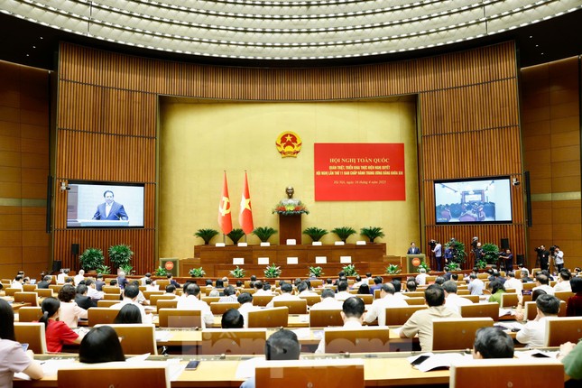 Thủ tướng: Chuyển đổi trạng thái từ thụ động sang chủ động phục vụ nhân dân ảnh 1