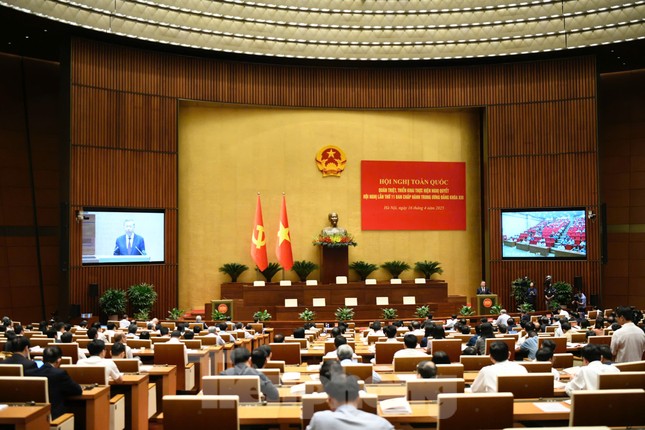 Những định hướng quan trọng về công tác cán bộ khi sáp nhập tỉnh, thành ảnh 1