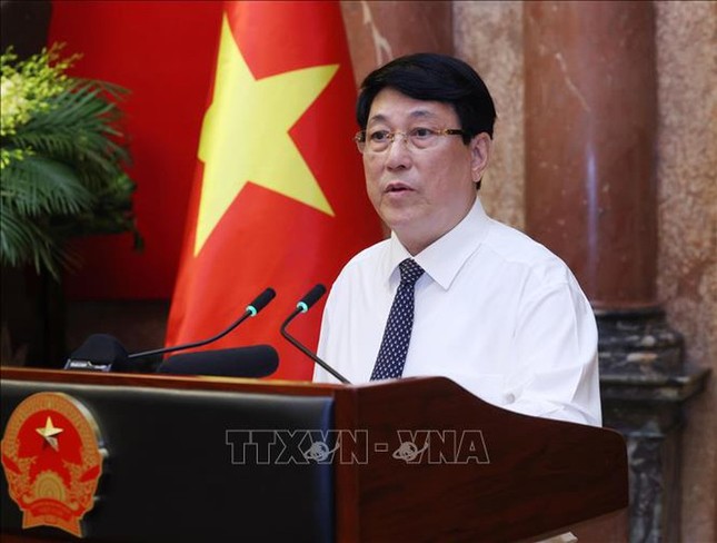 Chủ tịch nước trao quyết định bổ nhiệm các Phó chủ nhiệm Văn phòng Chủ tịch nước ảnh 1
