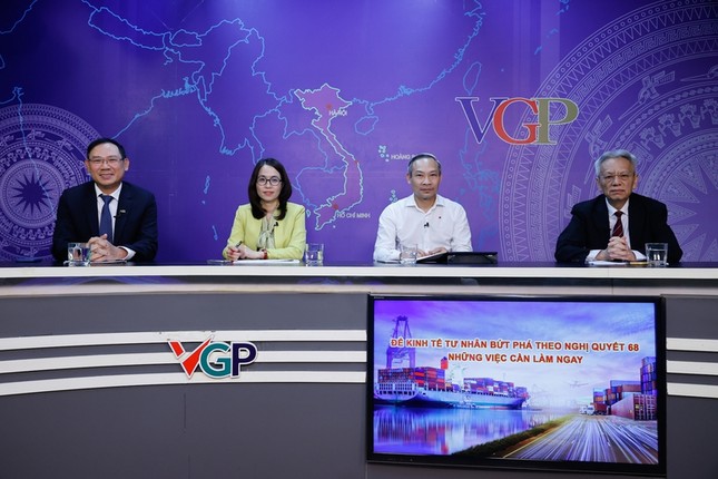 &apos;Làm việc ngày đêm&apos; thể chế hoá nghị quyết về phát triển kinh tế tư nhân ảnh 2