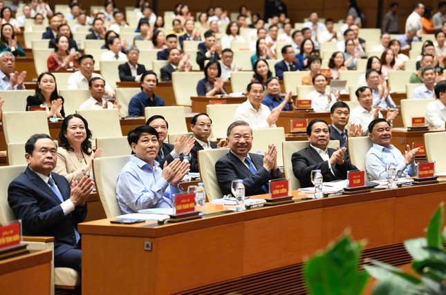 Bộ Chính trị, Ban Bí thư chỉ đạo về sắp xếp nhân sự cấp tỉnh, xã ảnh 1
