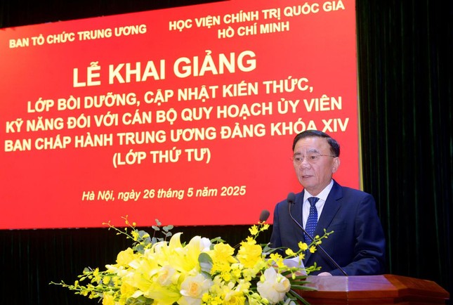 Khai giảng Lớp bồi dưỡng, cập nhật kiến thức, kỹ năng với cán bộ quy hoạch Ủy viên Trung ương Đảng khóa XIV ảnh 1