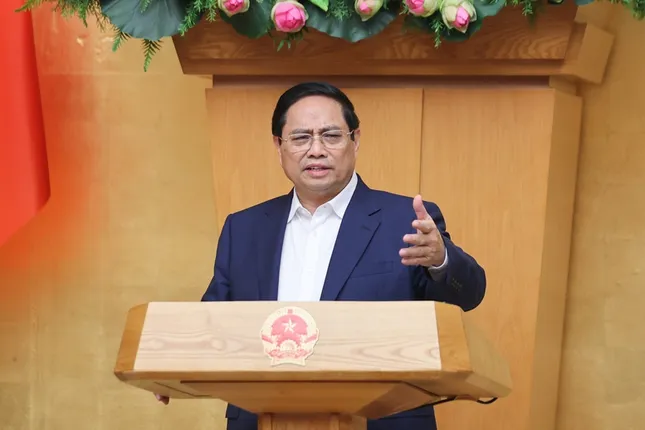 Thủ tướng: Khẩn trương trình Quốc hội phương án về trụ sở dôi dư ảnh 1