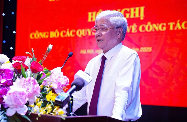 Công bố quyết định về công tác cán bộ tại Cơ quan Uỷ ban Trung ương MTTQ Việt Nam ảnh 1