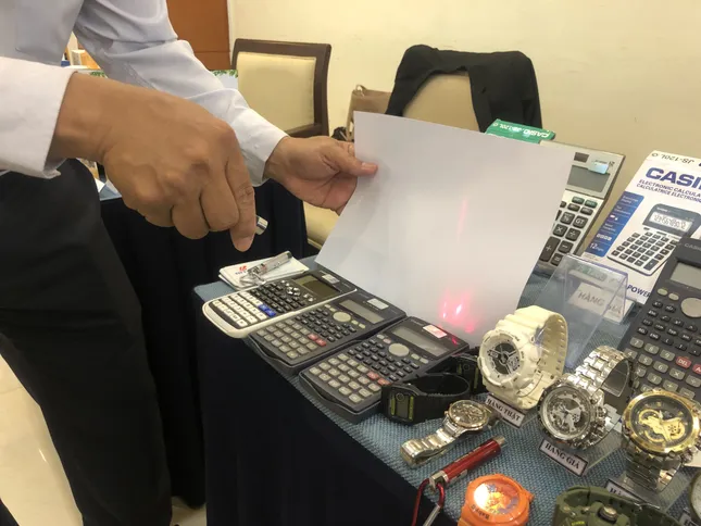 Hàng giả nhan nhản, doanh nghiệp vẫn không dám lên tiếng ảnh 3