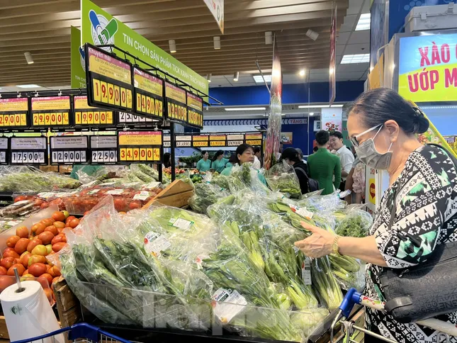 'Vàng thau lẫn lộn' giữa hàng thật, hàng giả ảnh 1