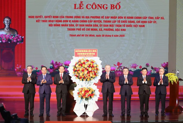 Tổng Bí thư: Hoàn thiện nền hành chính hiện đại để mọi lợi ích thuộc về nhân dân ảnh 3