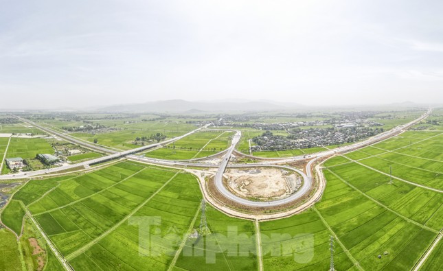 Đồng loạt khánh thành, khởi công, thông xe nhiều dự án trọng điểm ảnh 11