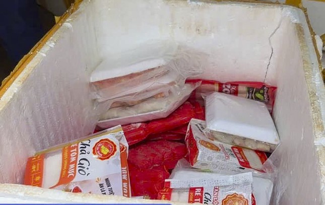 Phát hiện xe tải chở 29 con trâu không rõ nguồn gốc ảnh 2