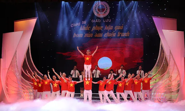 Thủ tướng Nguyễn Xuân Phúc: Quyết liệt khắc phục hậu quả bom mìn ảnh 3
