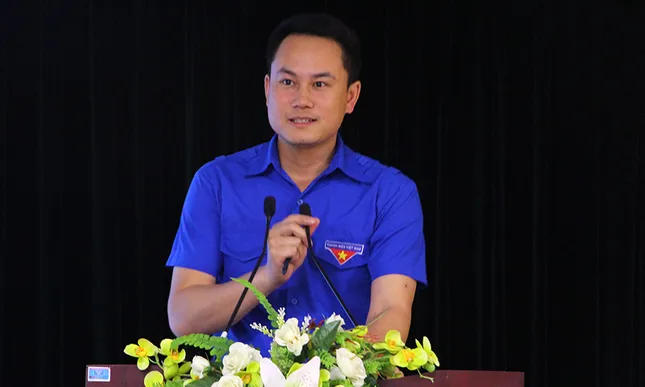 Khám sàng lọc tặng chân tay giả người khuyết tật ảnh 1