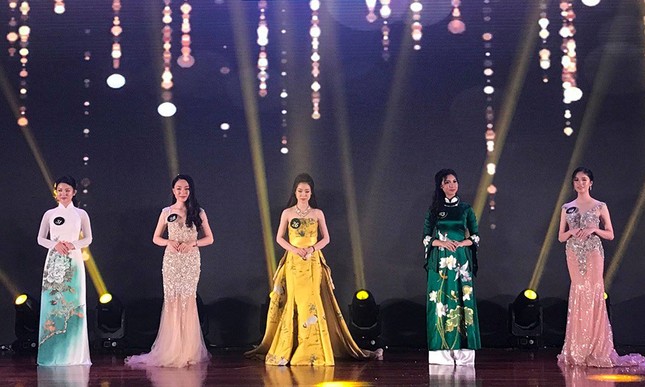 Nữ sinh mạnh mẽ bên voi Tây Nguyên trong chung kết Miss DAV 2018 ảnh 8