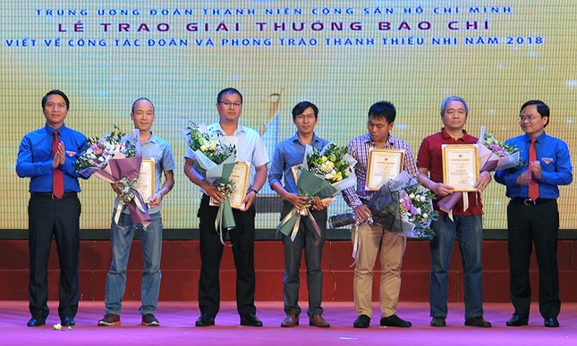 Báo Tiền Phong đạt nhiều giải cao viết về công tác Đoàn 2018 ảnh 6