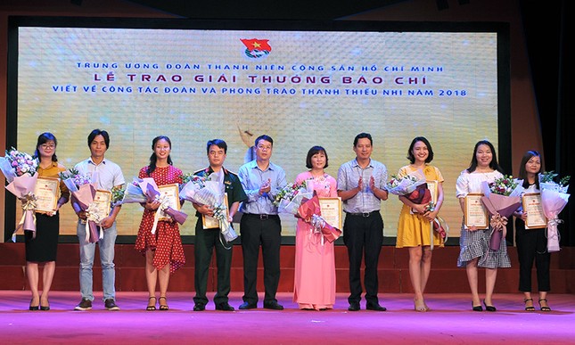 Báo Tiền Phong đạt nhiều giải cao viết về công tác Đoàn 2018 ảnh 7