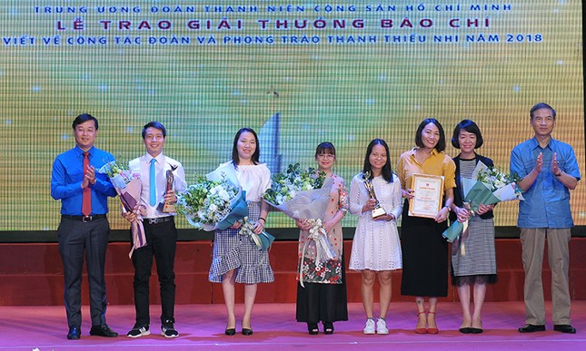 Báo Tiền Phong đạt nhiều giải cao viết về công tác Đoàn 2018 ảnh 4