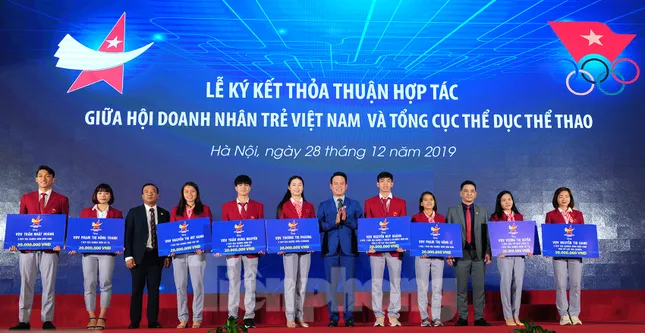 Hội Doanh nhân trẻ Việt Nam hỗ trợ vốn khởi nghiệp cho vận động viên ảnh 2