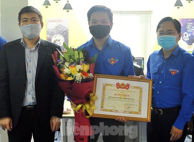 T.Ư Đoàn tặng bằng khen đội ngũ xây dựng ứng dụng NCOVI khai báo y tế ảnh 1