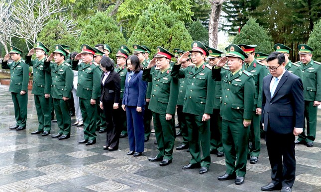 Quân ủy Trung ương - Bộ Quốc phòng tri ân Anh hùng liệt sĩ hy sinh bảo vệ biên giới năm 1979 ảnh 1