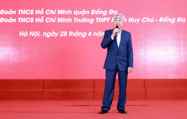 NSND Quang Thọ mang 'cung đàn mùa xuân' tiếp lửa Gen Z ảnh 3