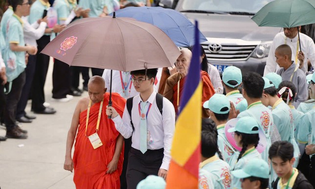 Gần 600 thanh niên tình nguyện phục vụ Đại lễ Vesak 2025 ảnh 3