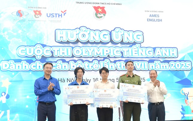 Bật mí câu hỏi, chủ đề cuộc thi Olympic tiếng Anh dành cho cán bộ trẻ 2025 ảnh 8