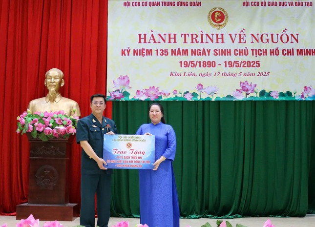 Hội Cựu chiến binh cơ quan T.Ư Đoàn tổ chức hành trình về nguồn tại Nghệ An ảnh 2