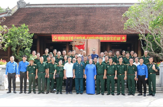Hội Cựu chiến binh cơ quan T.Ư Đoàn tổ chức hành trình về nguồn tại Nghệ An ảnh 7