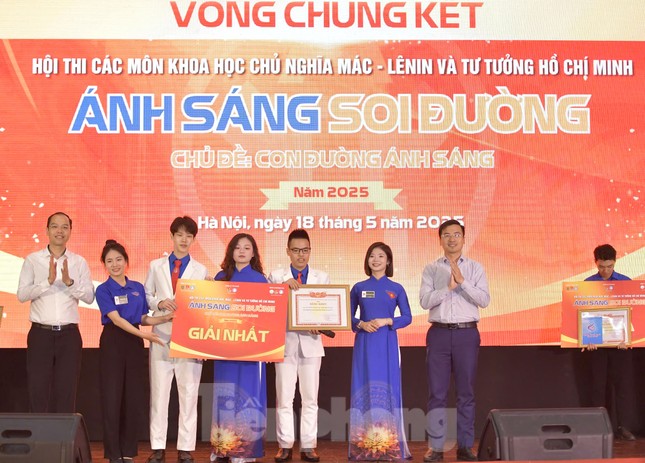 Học viện Thanh thiếu niên Việt Nam về Nhất vòng chung kết hội thi 'Ánh sáng soi đường' ảnh 7