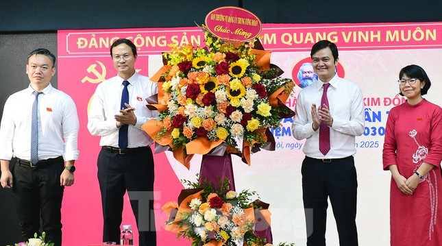 Cơ chế khuyến khích cán bộ, đảng viên luôn nghĩ đến đổi mới, sáng tạo ảnh 8