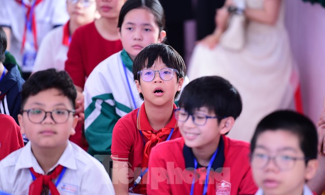Hai học sinh lớp 8 thiết kế sản phẩm AI giải quyết ùn tắc giao thông ảnh 10