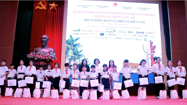 Hơn 2,8 tỉ đồng hỗ trợ trẻ em, gia đình chính sách tại Bến Tre ảnh 3