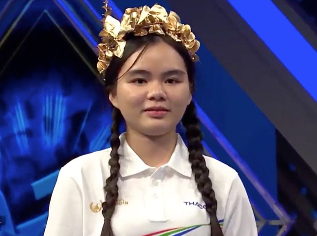 Nữ sinh Hà Nam có màn nước rút ngoạn mục, giành vòng nguyệt quế Đường lên đỉnh Olympia ảnh 2