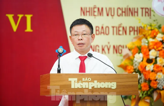 Nhà báo Phùng Công Sưởng tái đắc cử Bí thư Đảng ủy báo Tiền Phong ảnh 2