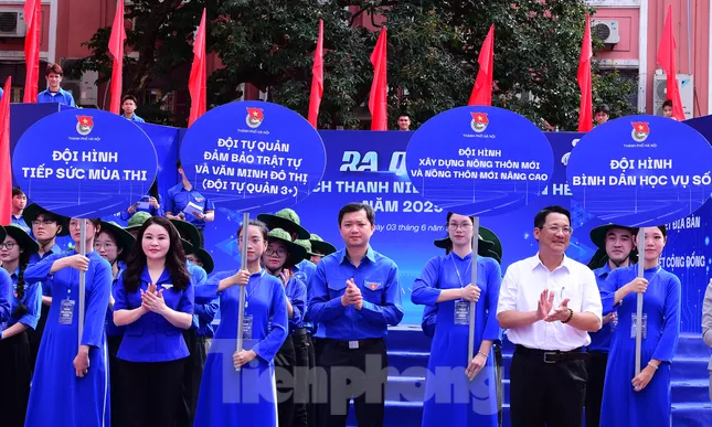 Tuổi trẻ Hà Nội ra quân 10 đội hình tình nguyện chuyên trong Chiến dịch Hè 2025 ảnh 3