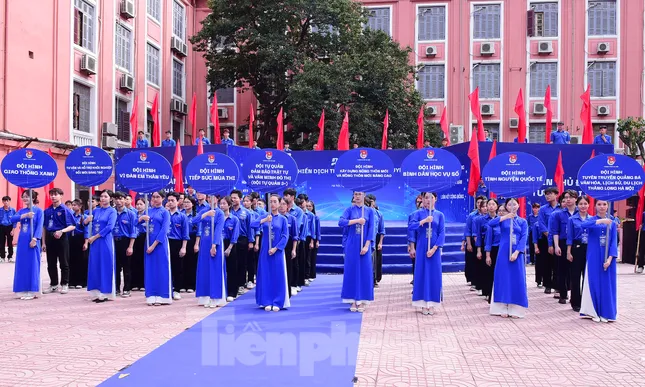 Tuổi trẻ Hà Nội ra quân 10 đội hình tình nguyện chuyên trong Chiến dịch Hè 2025 ảnh 4